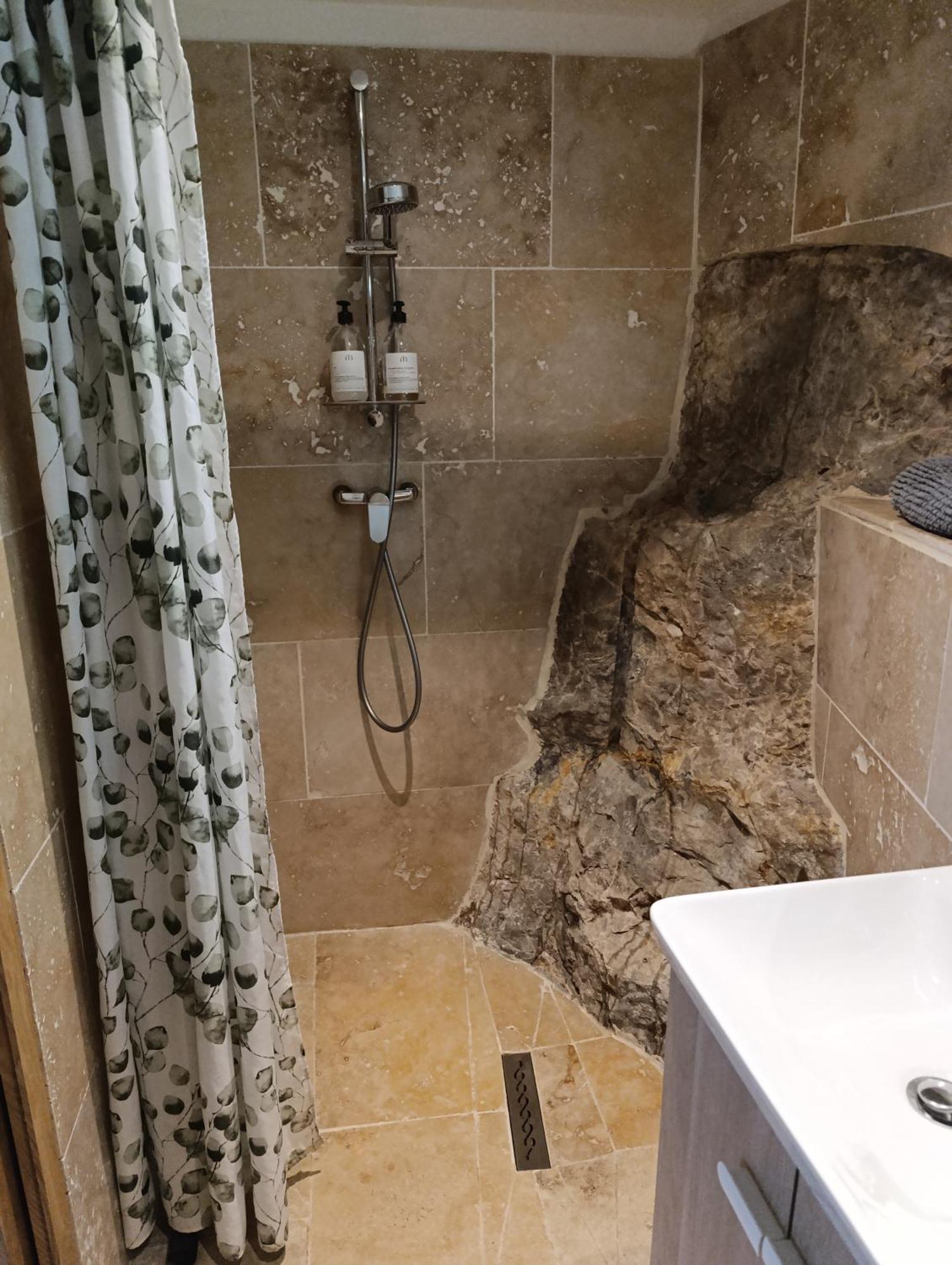 Logement Le Gabian Ampus Buitenkant foto